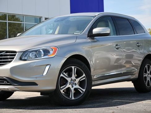 Used 2015 Volvo XC60 T6 Platinum AWD/4WD image 17
