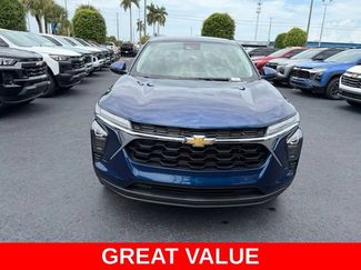 Used 2024 Chevrolet Trax LS w/ LS Convenience Package FWD video 2