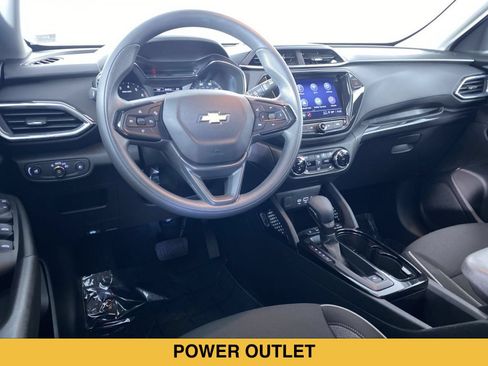 Certified 2023 Chevrolet TrailBlazer LT w/ Convenience Package AWD/4WD image 2