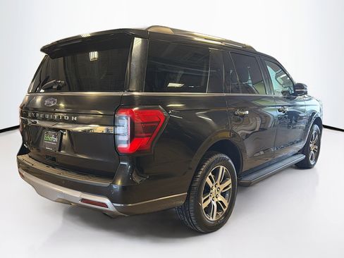 Used 2024 Ford Expedition Limited image 9