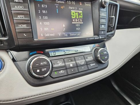 Used 2017 Toyota RAV4 XLE w/ Convenience Package AWD/4WD image 24