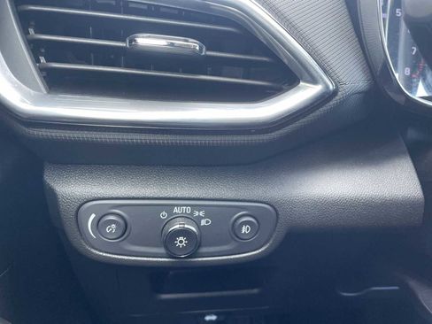 Used 2023 Chevrolet TrailBlazer LT w/ Convenience Package image 17