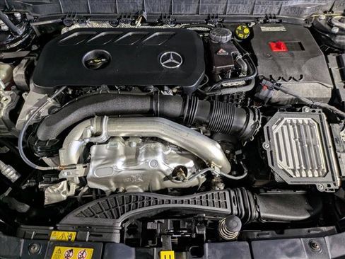 Used 2025 Mercedes-Benz GLB 250 image 22