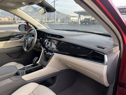 Used 2024 Cadillac XT6 Premium Luxury image 20