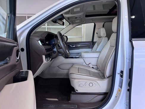 Certified 2024 GMC Yukon XL Denali w/ Max Trailering Package image 12
