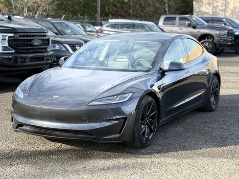 Used 2024 Tesla Model 3 Performance image 3