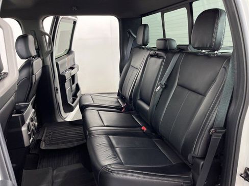 Used 2020 Ford F150 Lariat w/ Equipment Group 502A Luxury AWD/4WD image 38