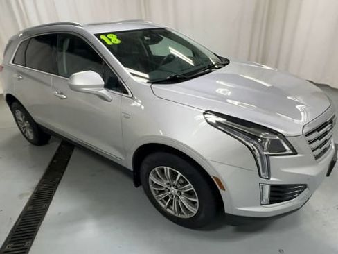 Used 2018 Cadillac XT5 Luxury w/ Driver Awareness Package AWD/4WD image 2