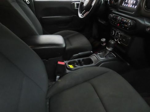 Used 2021 Jeep Wrangler Unlimited Sport AWD/4WD image 23