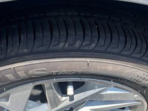 Used 2024 Hyundai Elantra SEL FWD image 7