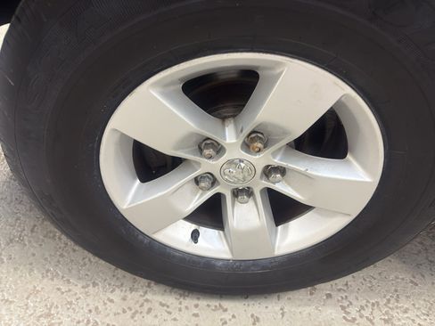 Used 2013 RAM 1500 ST w/ SXT Appearance Group AWD/4WD image 30