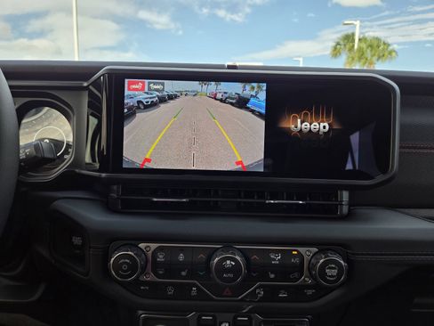 New 2026 Jeep Wrangler Unlimited Rubicon AWD/4WD image 40