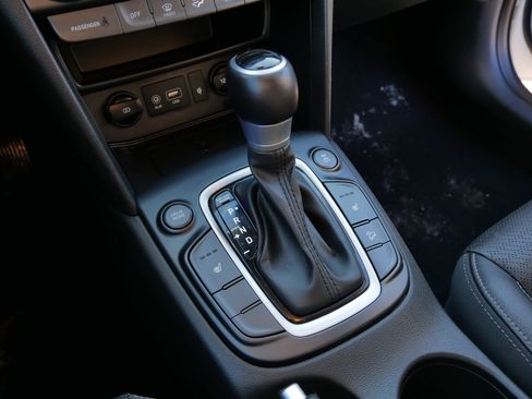 Used 2021 Hyundai Kona Limited image 24