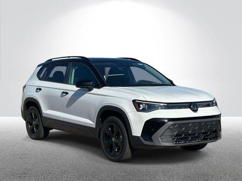 New 2025 Volkswagen Taos SE AWD/4WD image 5
