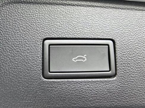 New 2026 Volkswagen Atlas Peak Edition AWD/4WD image 33