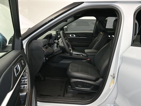 Used 2022 Subaru Ascent Touring w/ Popular Package #2A AWD/4WD image 17