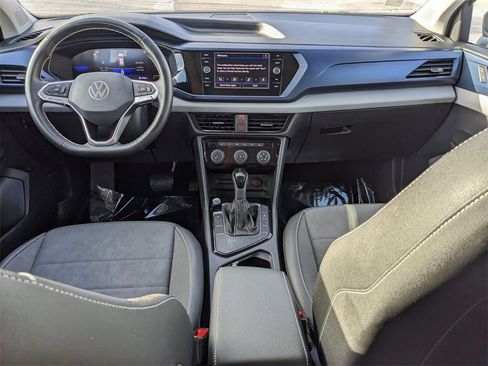 Used 2023 Volkswagen Taos SE image 11