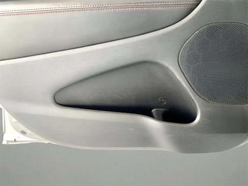 Used 2024 Dodge Durango GT image 14