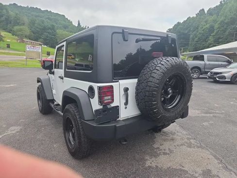 Used 2012 Jeep Wrangler Sport AWD/4WD image 7