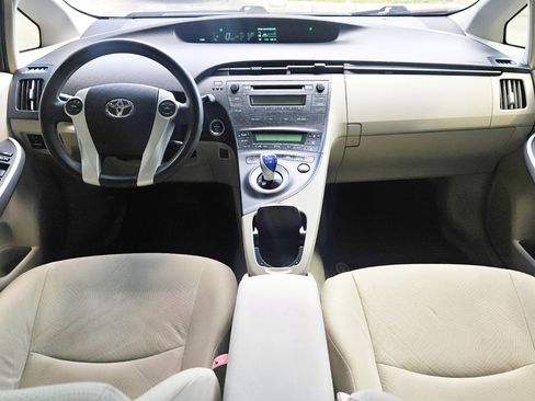 Used 2011 Toyota Prius Five image 16