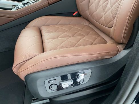 New 2026 BMW X6 xDrive40i w/ Climate Comfort Package image 12