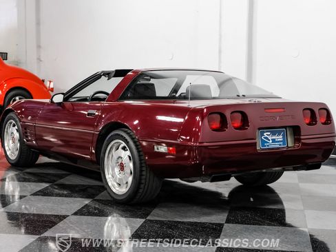 Used 1993 Chevrolet Corvette Coupe image 8