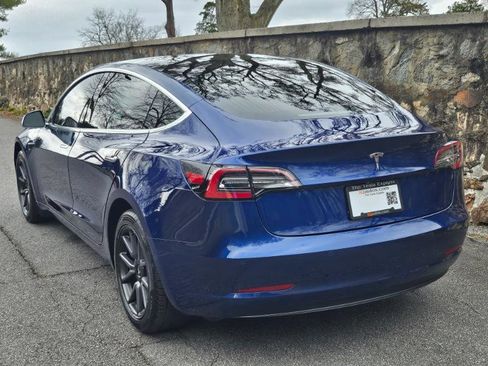 Used 2019 Tesla Model 3 Standard Range Plus image 12