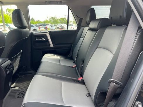 Used 2024 Toyota 4Runner SR5 Premium w/ Moonroof Package AWD/4WD image 17