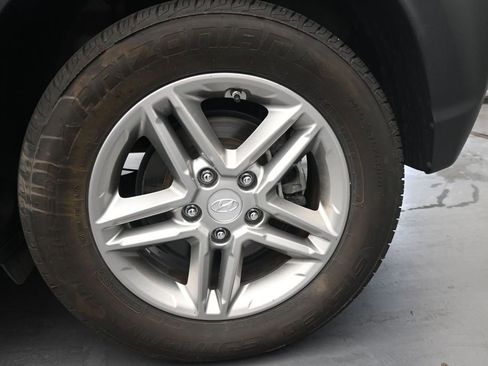 Used 2019 Hyundai Kona SE AWD/4WD image 15