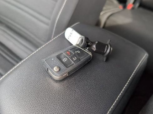 Used 2022 Volkswagen Tiguan S image 26