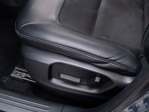 Used 2018 MAZDA CX-5 Touring w/ Preferred Equipment Package image 12