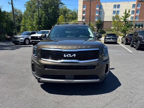 Used 2022 Kia Telluride EX w/ Towing Package AWD/4WD image 2