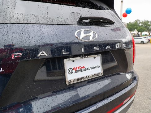 Used 2025 Hyundai Palisade SEL FWD image 12