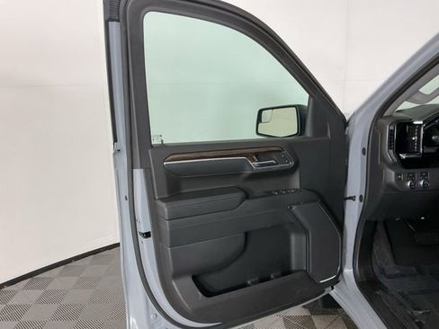 Used 2024 GMC Sierra 1500 Elevation AWD/4WD image 11