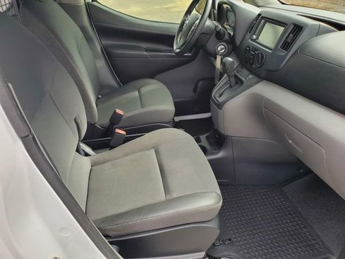 Used 2021 Nissan NV200 S image 12