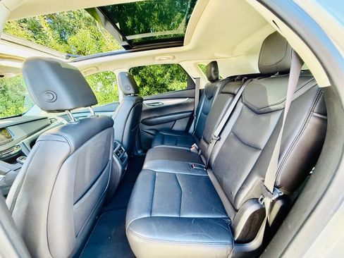 Used 2017 Cadillac XT5 Luxury image 40