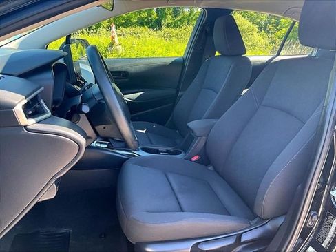 Used 2024 Toyota Corolla LE FWD image 10