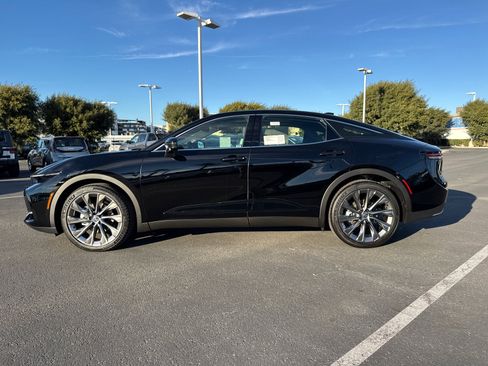 New 2026 Toyota Crown Limited w/ Advanced Technology Package image 7