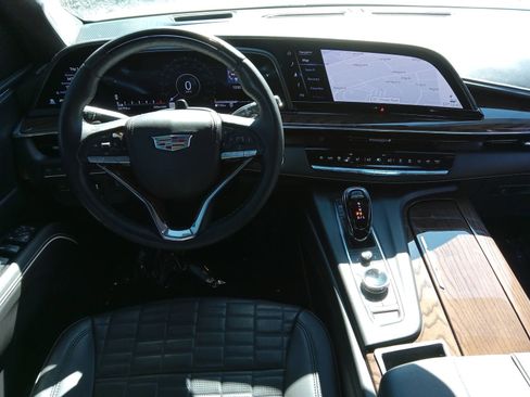 Certified 2023 Cadillac Escalade Sport Platinum w/ LPO, ONYX Package AWD/4WD image 16