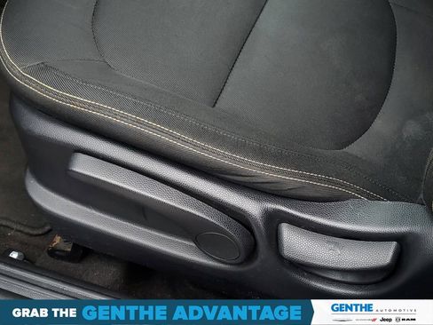 Used 2015 Kia Soul + FWD image 10