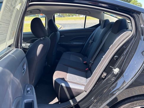 Used 2025 Nissan Versa SV FWD image 23