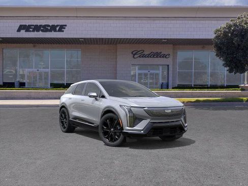 New 2025 Cadillac Optiq Luxury 1 w/ LPO, ONYX Package image 1