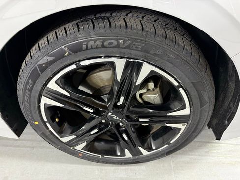 Used 2024 Kia K5 GT-Line AWD/4WD image 11
