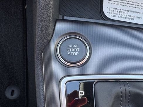 New 2026 Kia Sportage EX image 23