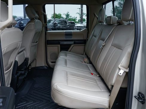 Used 2018 Ford F150 XLT w/ Equipment Group 302A Luxury AWD/4WD image 35