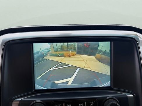 Used 2018 Chevrolet Silverado 1500 LTZ image 16