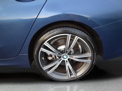 Used 2024 BMW 330i xDrive Sedan w/ Premium Package AWD/4WD image 7