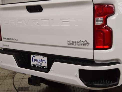 Used 2024 Chevrolet Silverado 3500 High Country w/ Technology Package AWD/4WD image 23