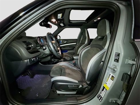Used 2022 MINI Cooper Clubman John Cooper Works image 17