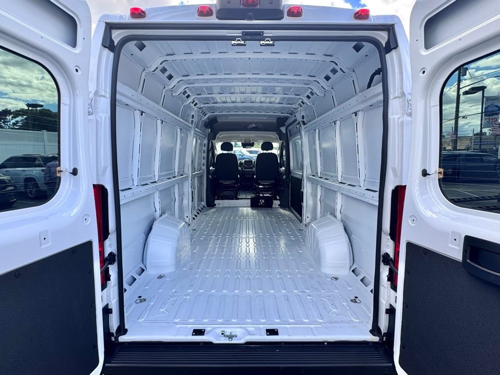 Used 2025 RAM ProMaster 3500 FWD image 7